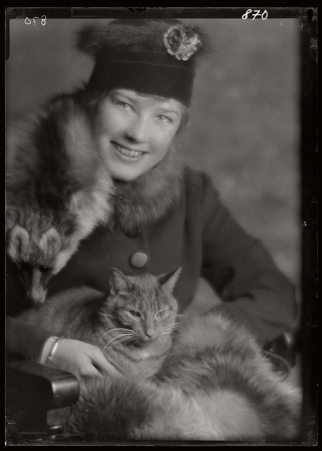Vintage: Studio Portraits of Girls with Cat by Arnold 