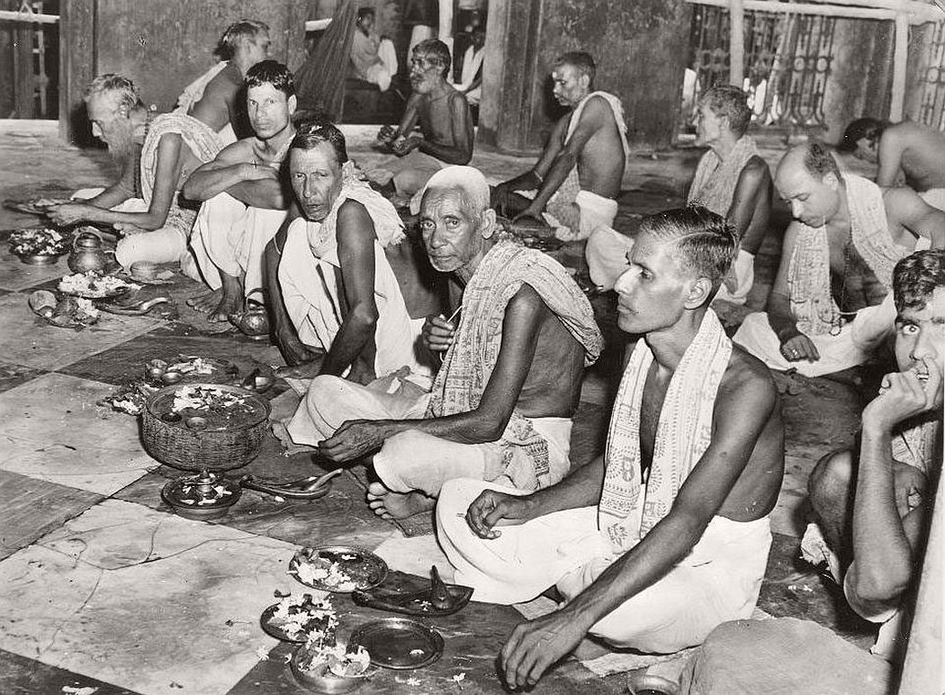 Calcutta by Claude Waddell (1945-1946)