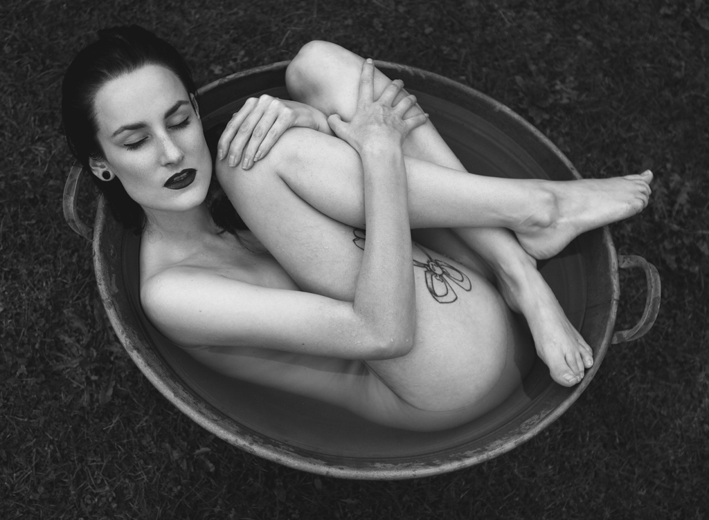 Claudia Wycisk - Eva. Fine Art: Nudes - Honorable Mention.