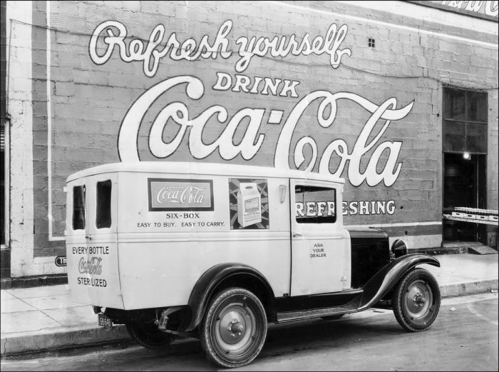 Ford-Coca-Cola-Truck-03