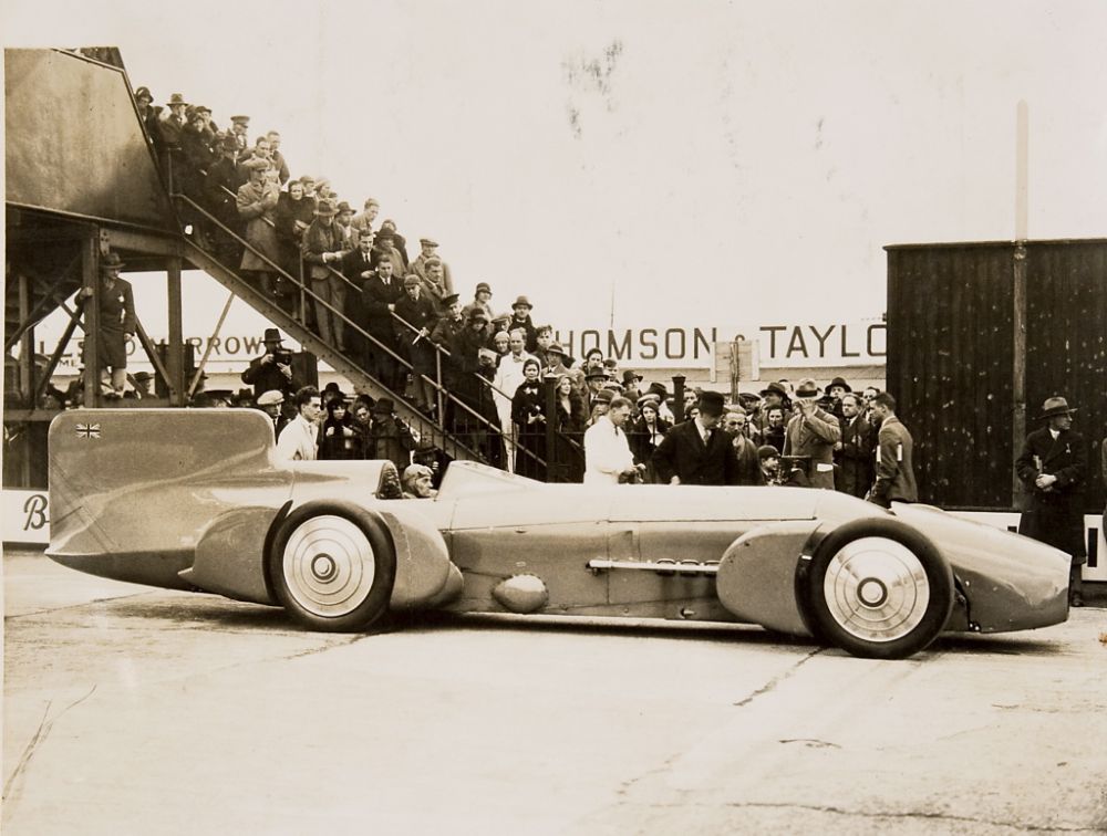 vintage-Motor-Racing-from-1920s-30s-08