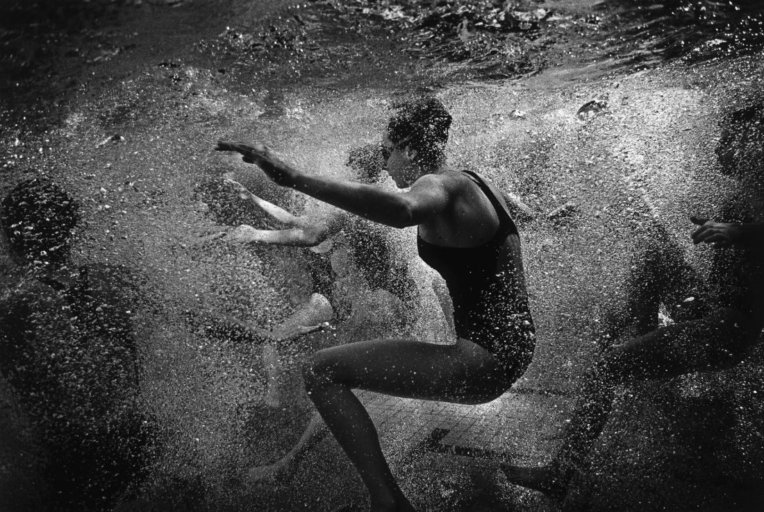 Tomasz-Gudzowaty-Synchronized-Swimming-01