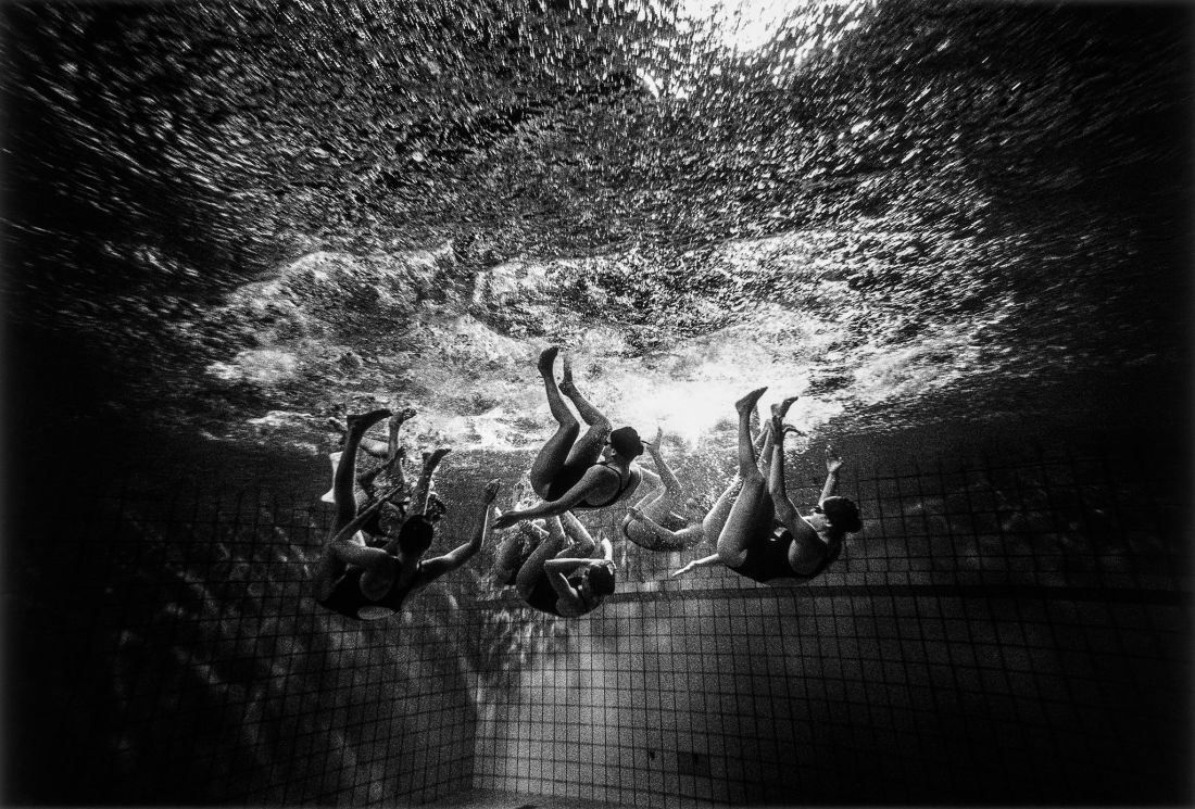Tomasz-Gudzowaty-Synchronized-Swimming-15