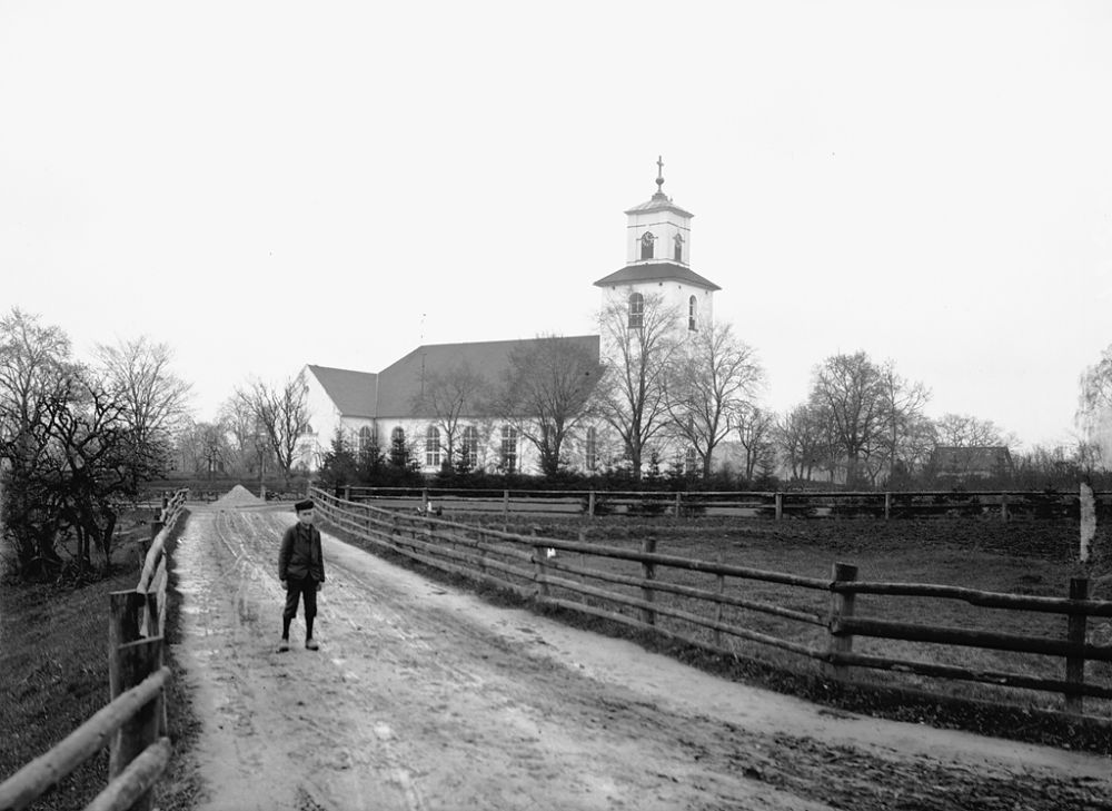 swedish-churches-from-1100-1900-99