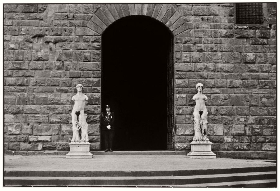 ITALY. Florence. 1949.  A guard at Palazzo Vecchio.