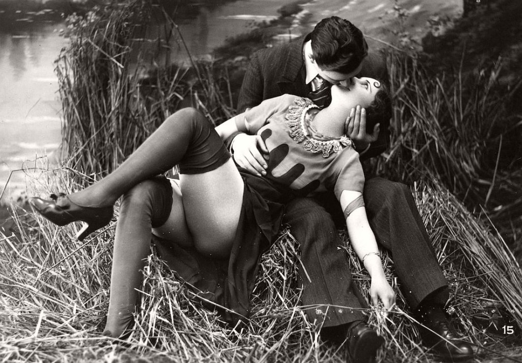 Postcards Vintage Erotic Nude - Vintage French Erotic Postcards (1920s) | MONOVISIONS - Black & White  Photography Magazine