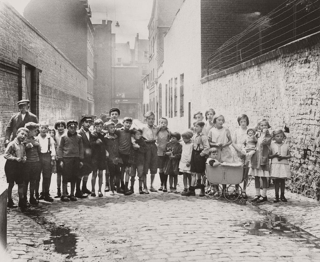 August Sander – A view of the collection: Westerwald. Portraits and ...