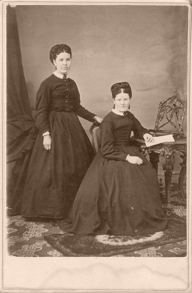 Vintage 19th Century Victorian Era Cabinet Cards 1880s To 1890s Monovisions Black And White 8318