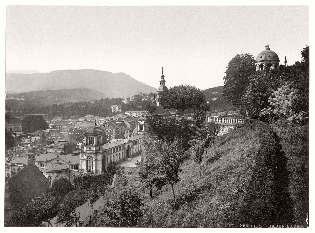 historic-bw-photo-german-Baden-Baden-castle-02