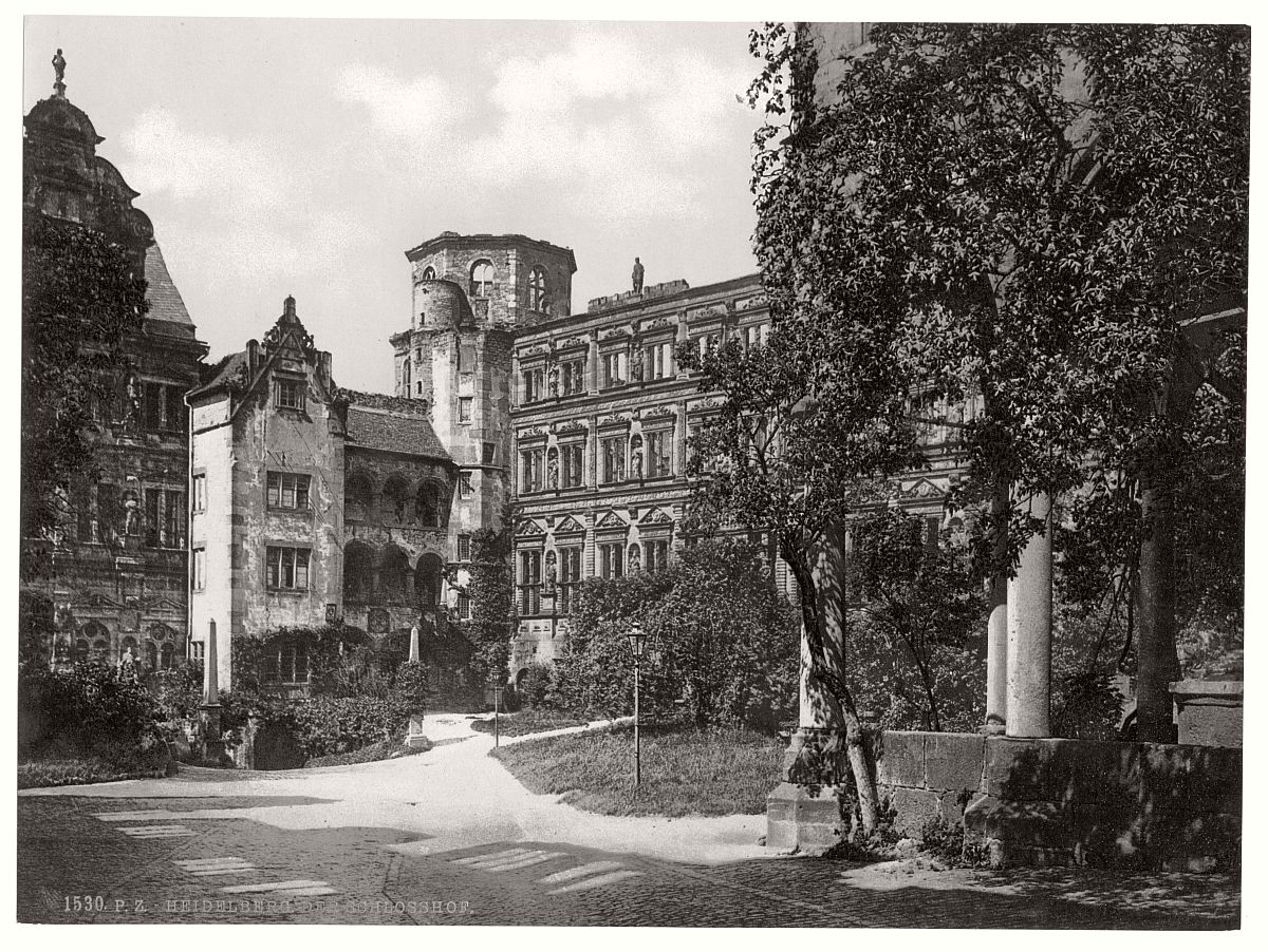 historic-bw-photo-german-Heidelberg-castle-04