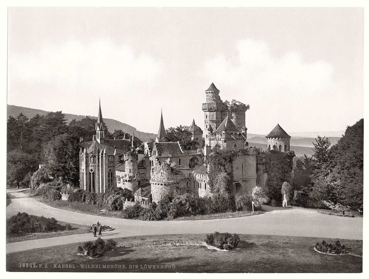 historic-bw-photo-german-Wilhelmshohe-Cassel-castle-07