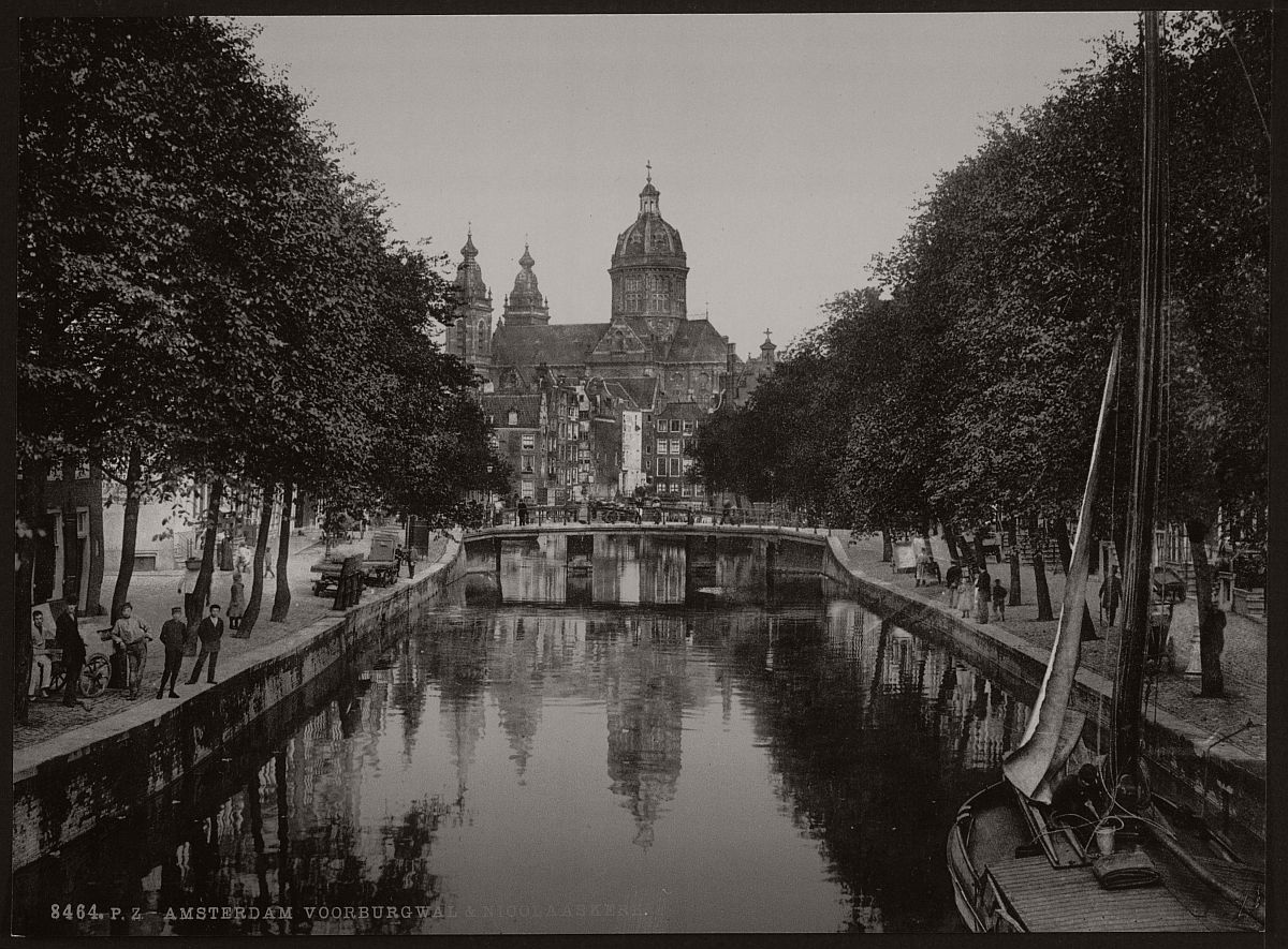 historic-bw-photos-of-amsterdam-holland-in-the-19th-century-12