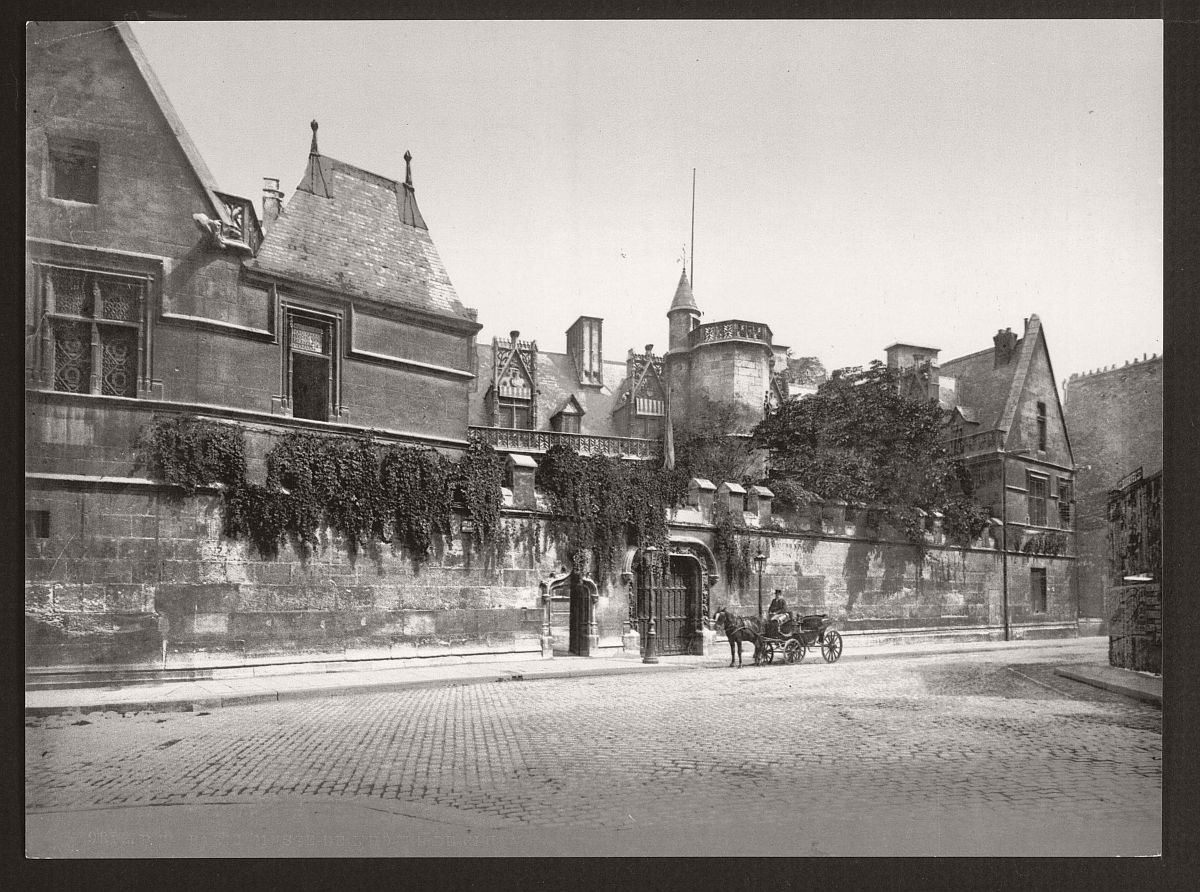 historic-bw-photos-of-paris-france-late-19th-century-10