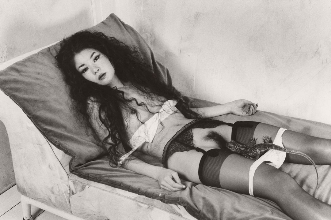 most-controversial-nude-black-and-white-photographers-Nobuyoshi-Araki