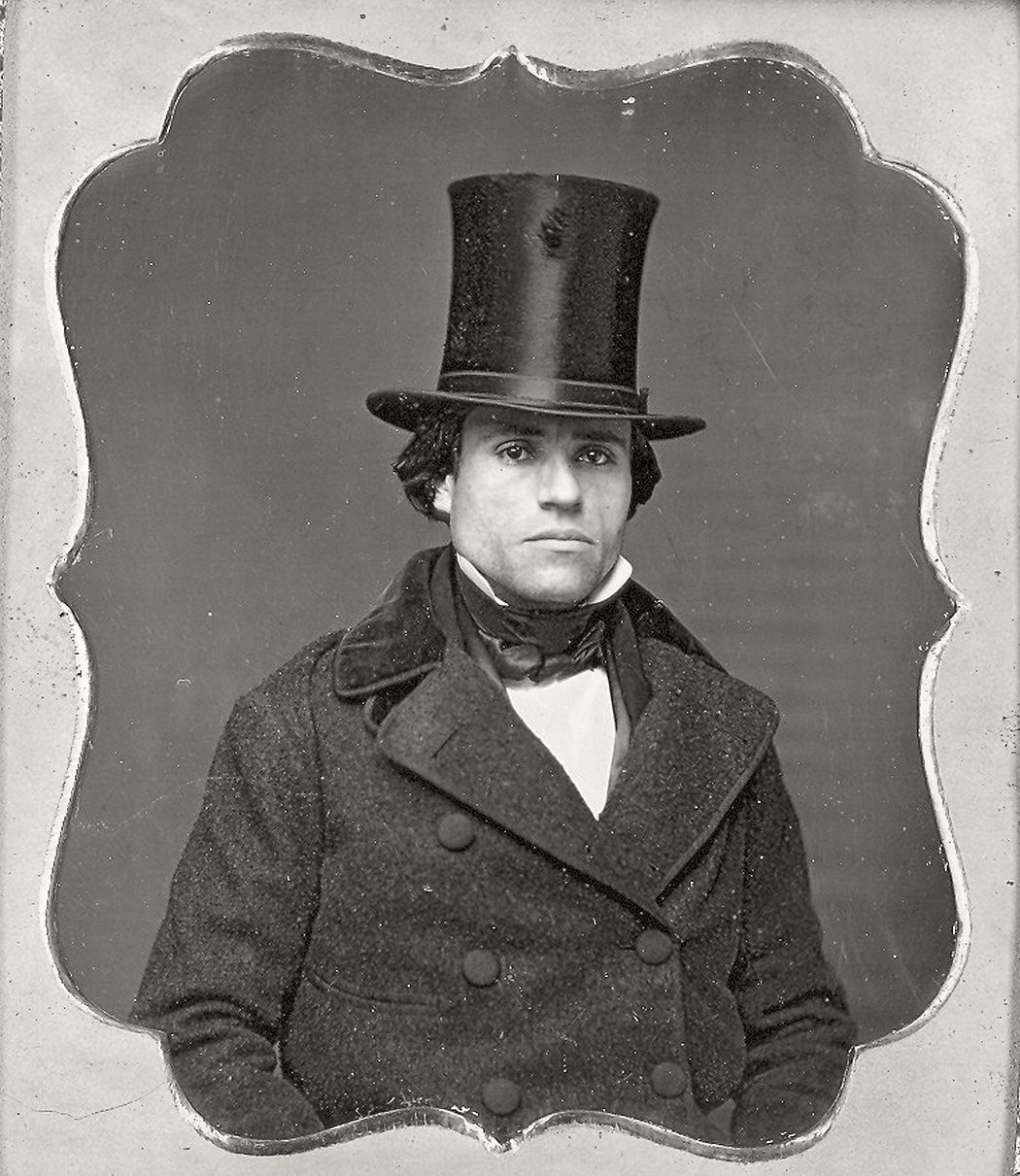 jungle presse Match Victorian Era Daguerreotypes of Men in Hats (1850s) | MONOVISIONS - Black &  White Photography Magazine