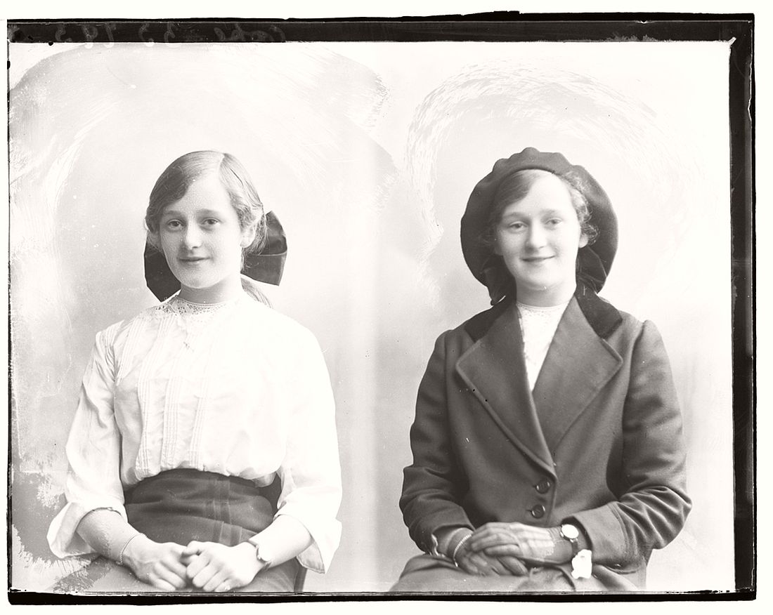 vintage-glass-plate-diptych-portraits-of-women-girls-1904-1917-34