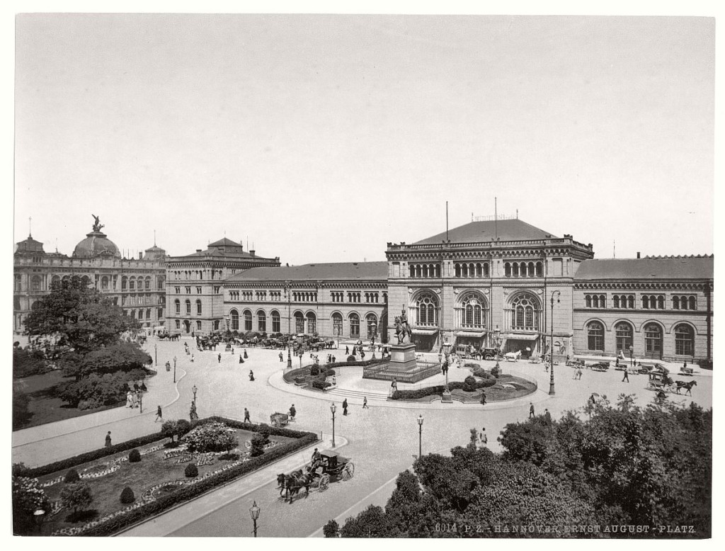 Historic B&W photos of Hanover, Germany (19th century) | MONOVISIONS ...