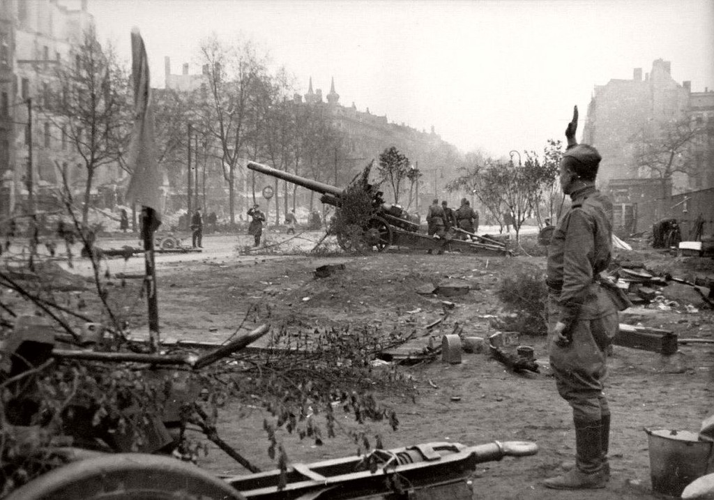 Vintage: Historic Photos Of The Battle Of Berlin (1945) | MONOVISIONS ...