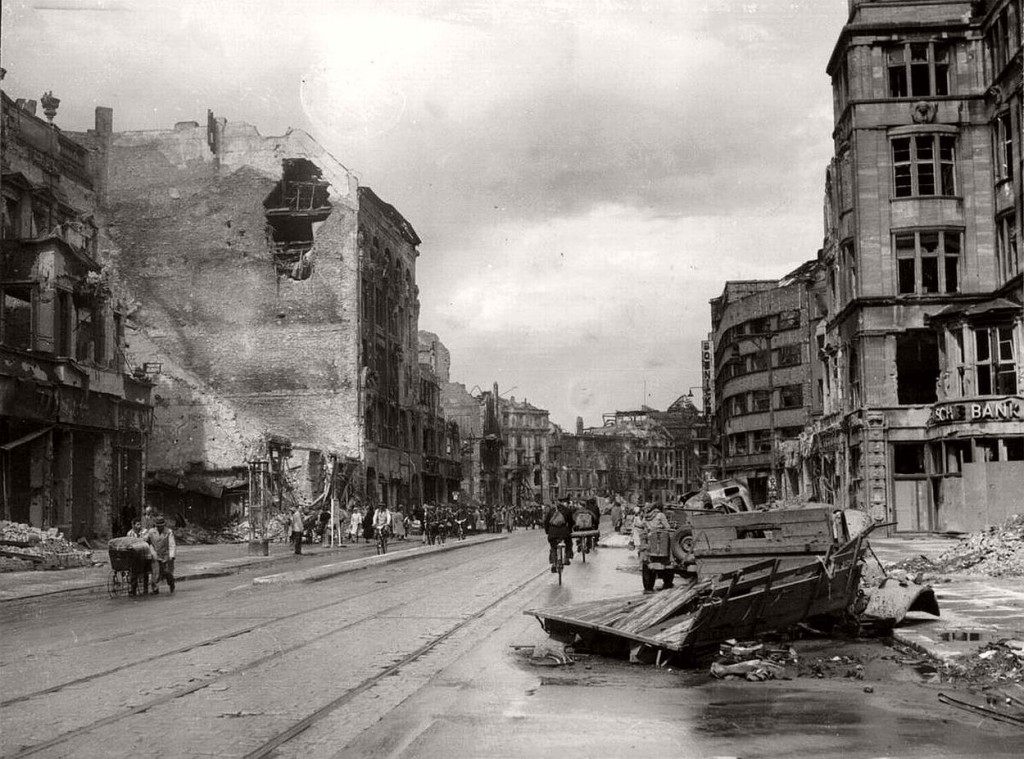 Vintage: Historic Photos Of The Battle Of Berlin (1945) 