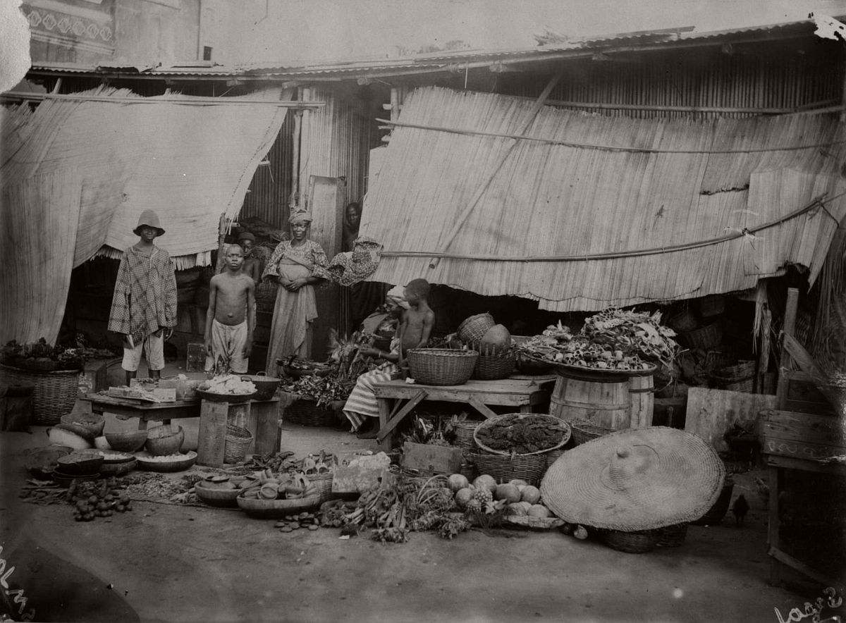 vintage-photo-west-africa-village-people-1910-1913-lagos-nigeria-05