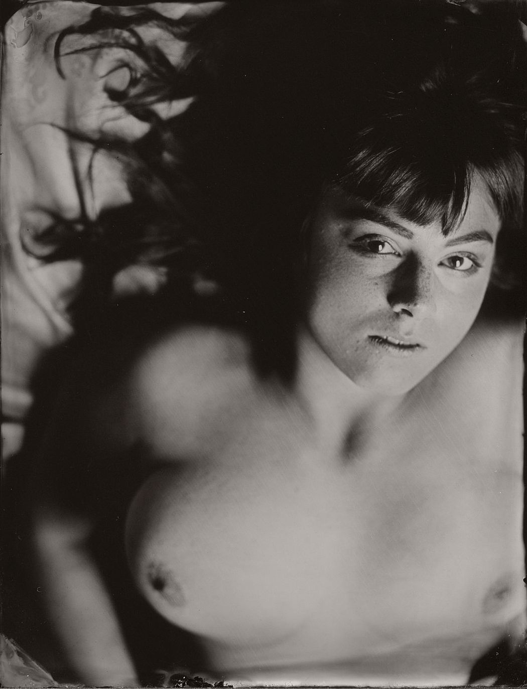 wet-plate-collodion-intimate-portraits-nudes-by-lunar-kostic-04.