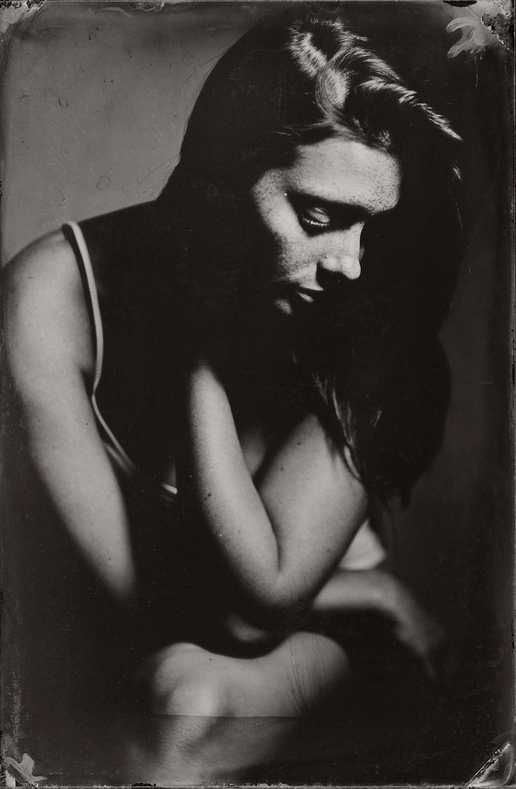wet-plate-collodion-intimate-portraits-nudes-by-lunar-kostic-11