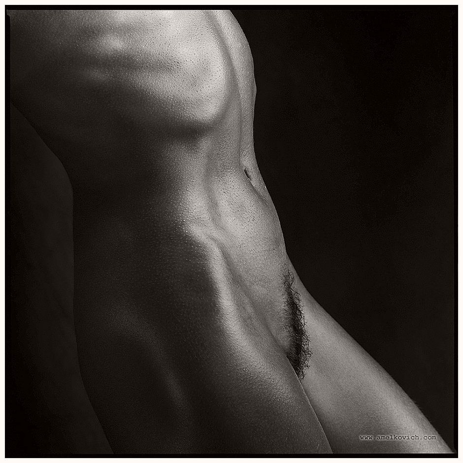 black-and-white-close-up-nudes-by-igor-amelkovich-13