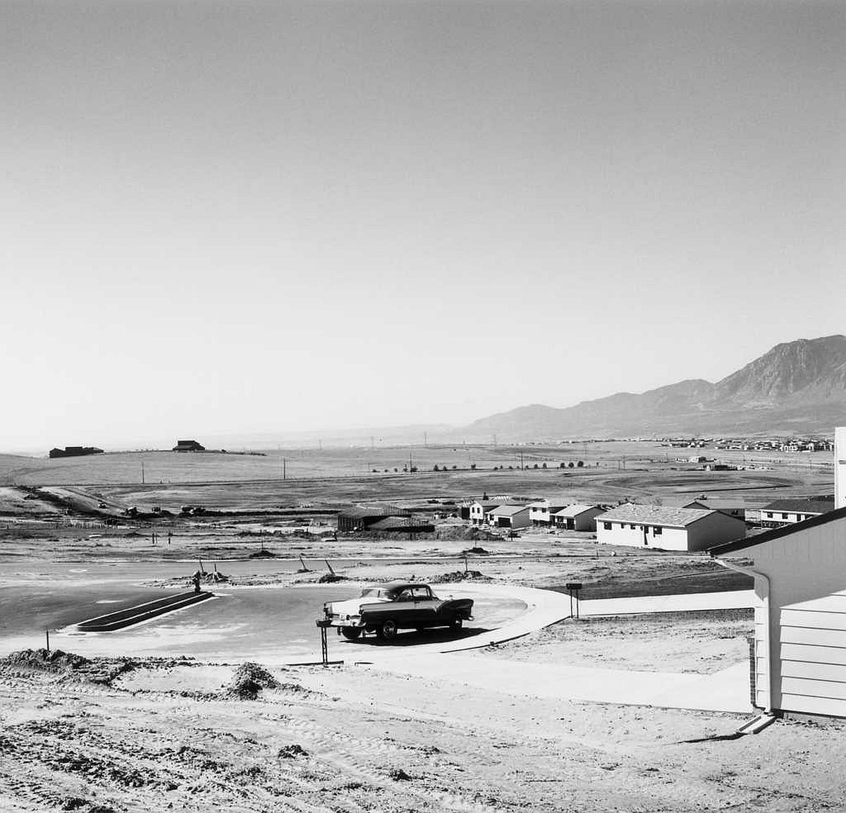 Robert Adams: The New West | MONOVISIONS - Black & White 