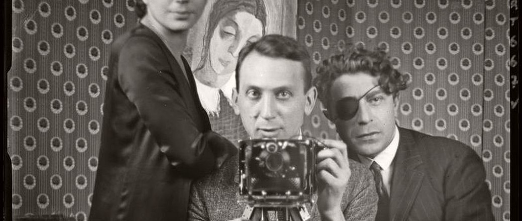 10 B&W photos of Famous Photographer’s Self-portraits