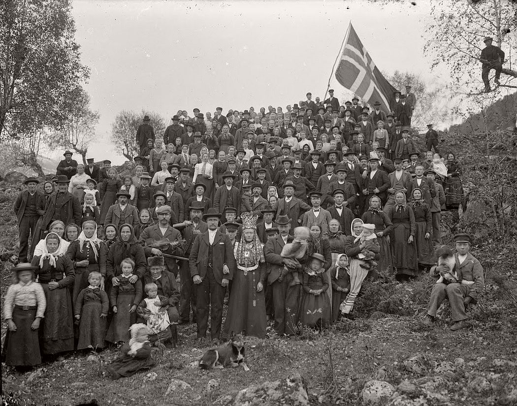 glass-plate-negatives-norwegian-weddings-from-the-early-20th-century-vintage-05