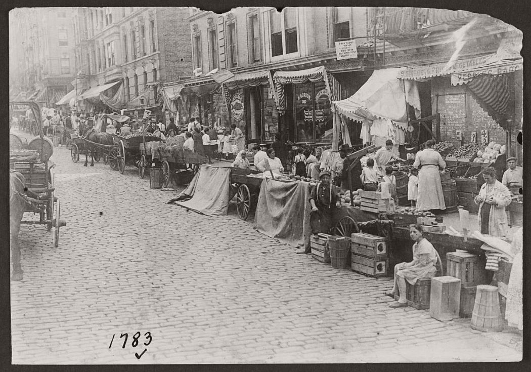 vintage-pushcart-markets-in-new-york-early-20th-century-1900s-03