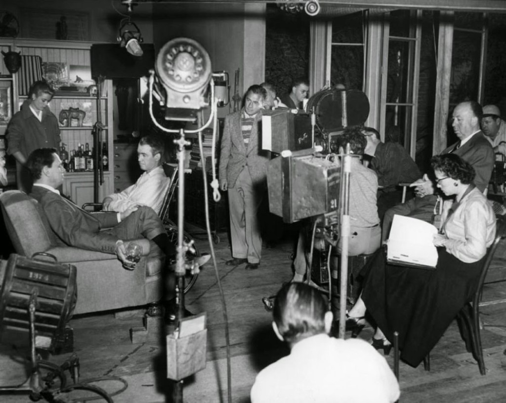 Vintage: Behind the Scenes: Rear Window (1954) | MONOVISIONS - Black ...