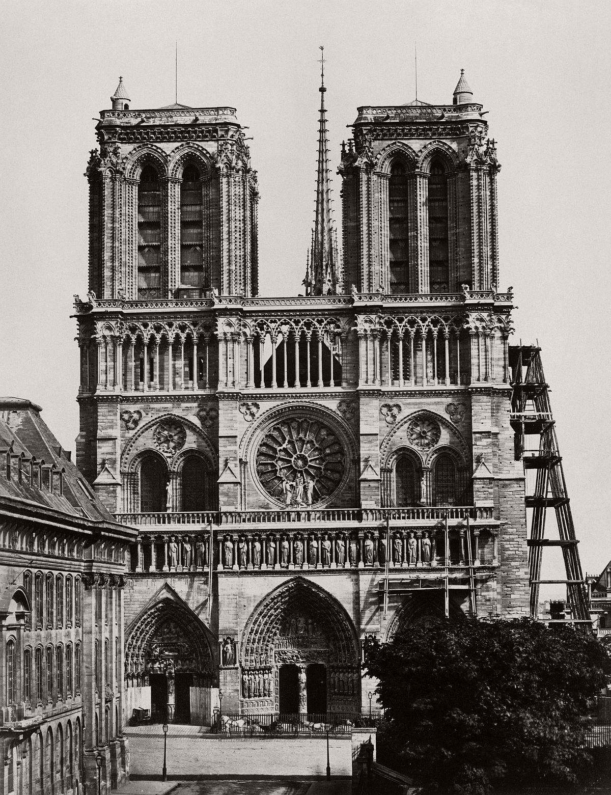 Edouard Baldus Notre Dame, Facade Principale, Paris 1857