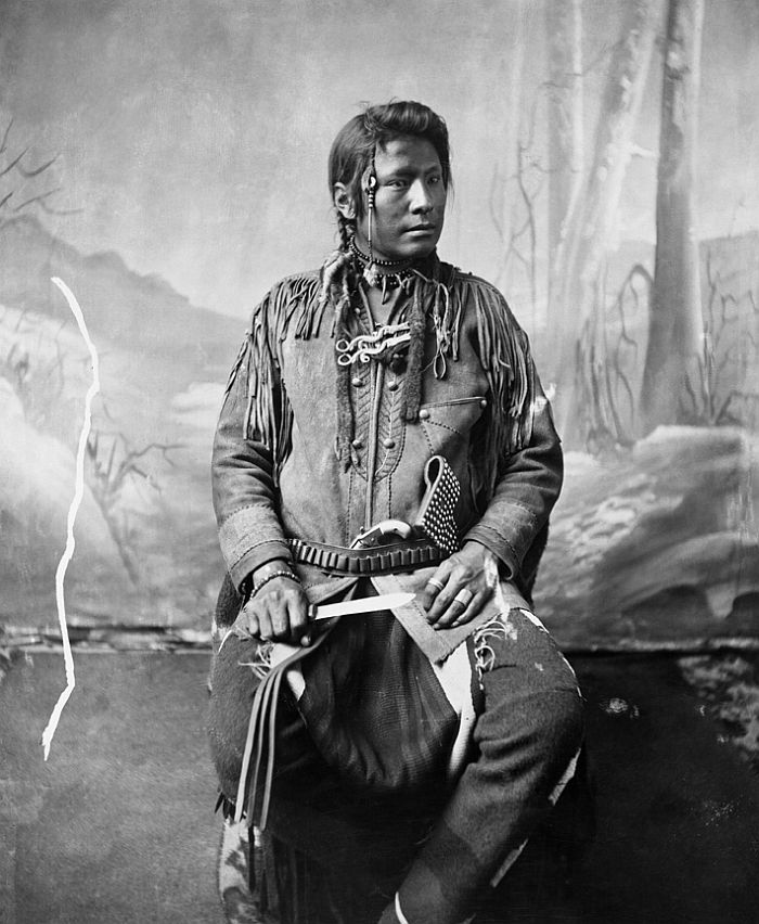 Blackfoot man with knife, ca. 1885-94
