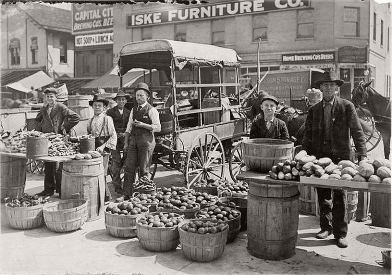 Vintage: Edwardian Markets in the 1900s | MONOVISIONS - Black & White ...