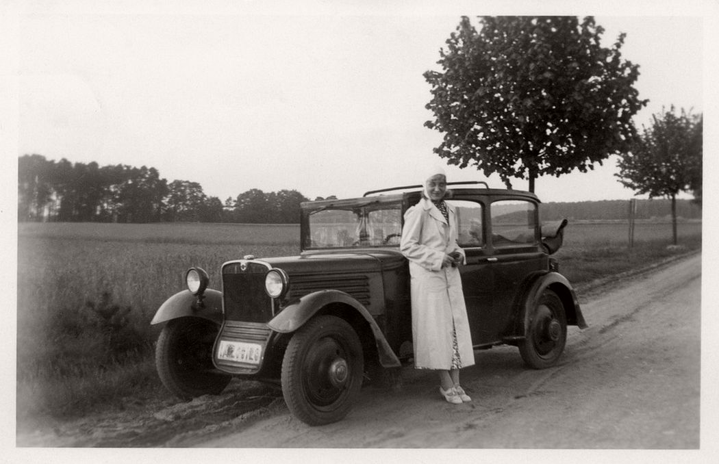 Vintage German Ladies With Their Classic Cars 1920s