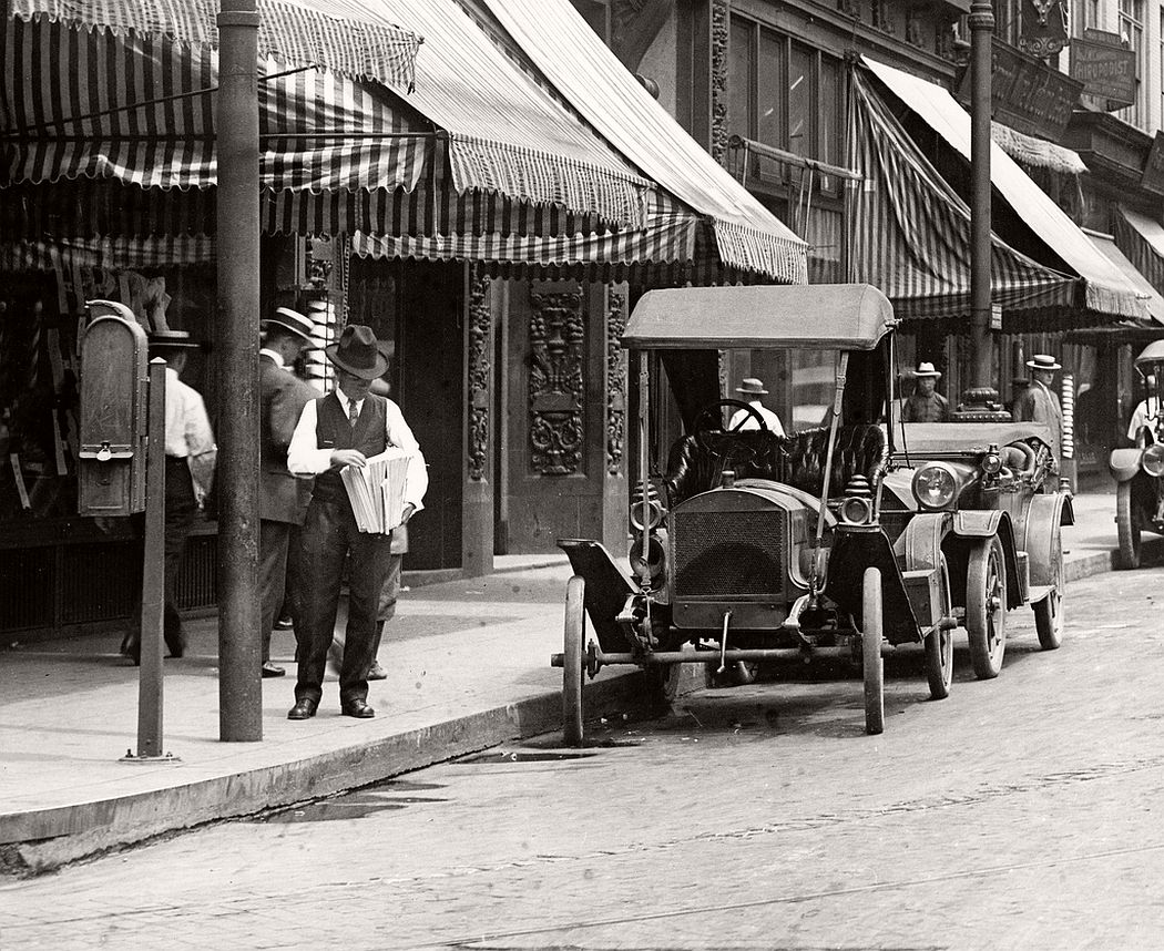 Northwest corner of Eighth and Pine Streets, 1910
