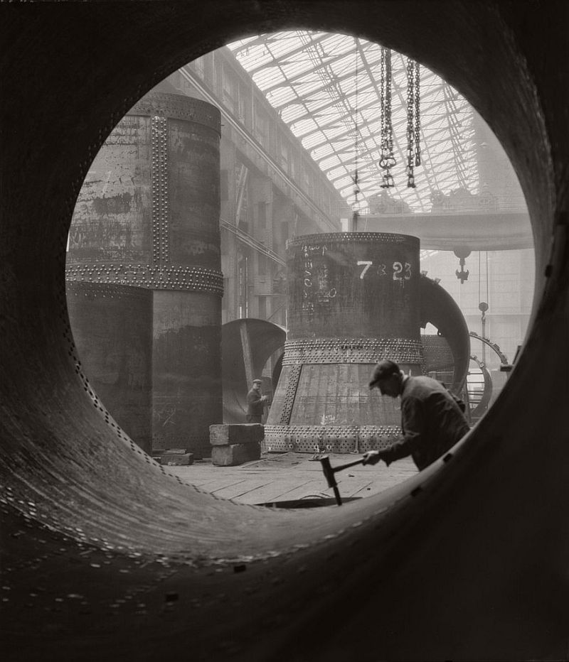 Rotary kilns under construction Tyneside, 1928