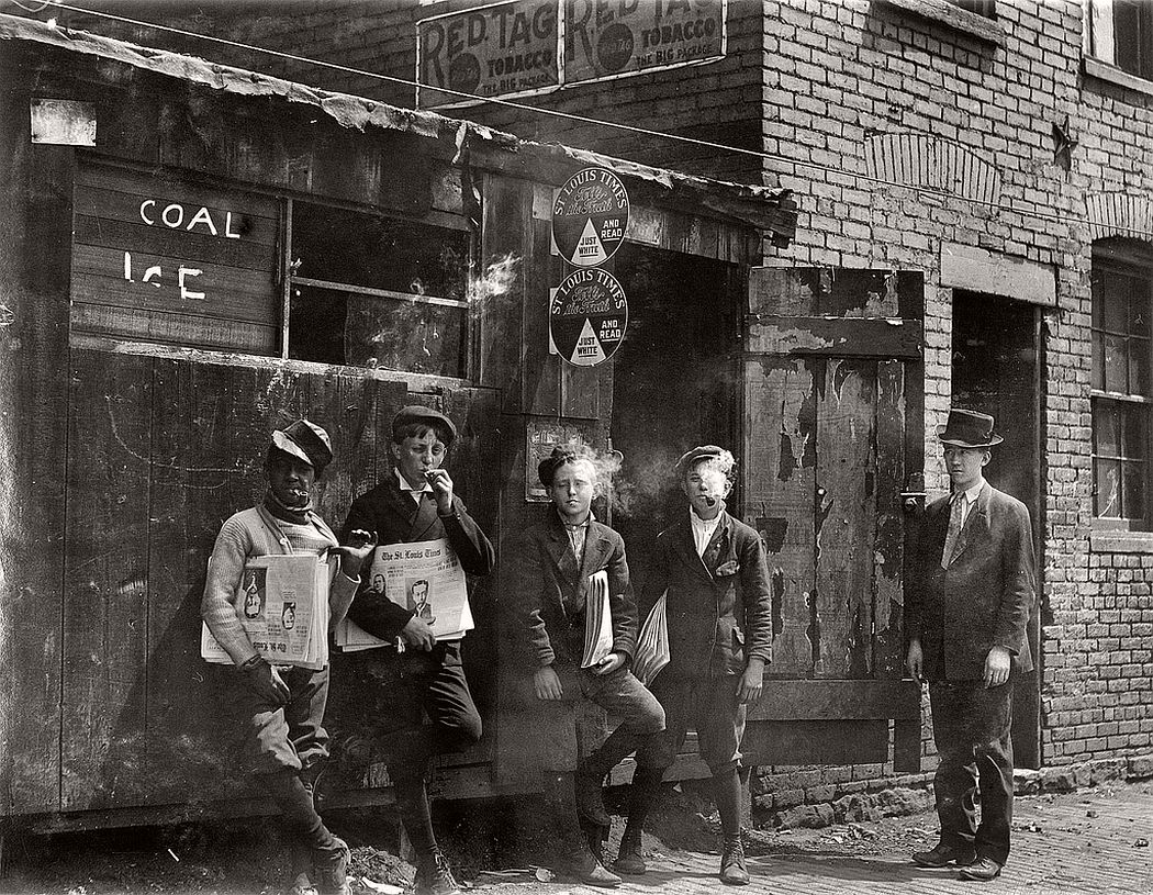 Newsies at Skeeter's Branch, St. Louis, Missouri, May 9, 1910