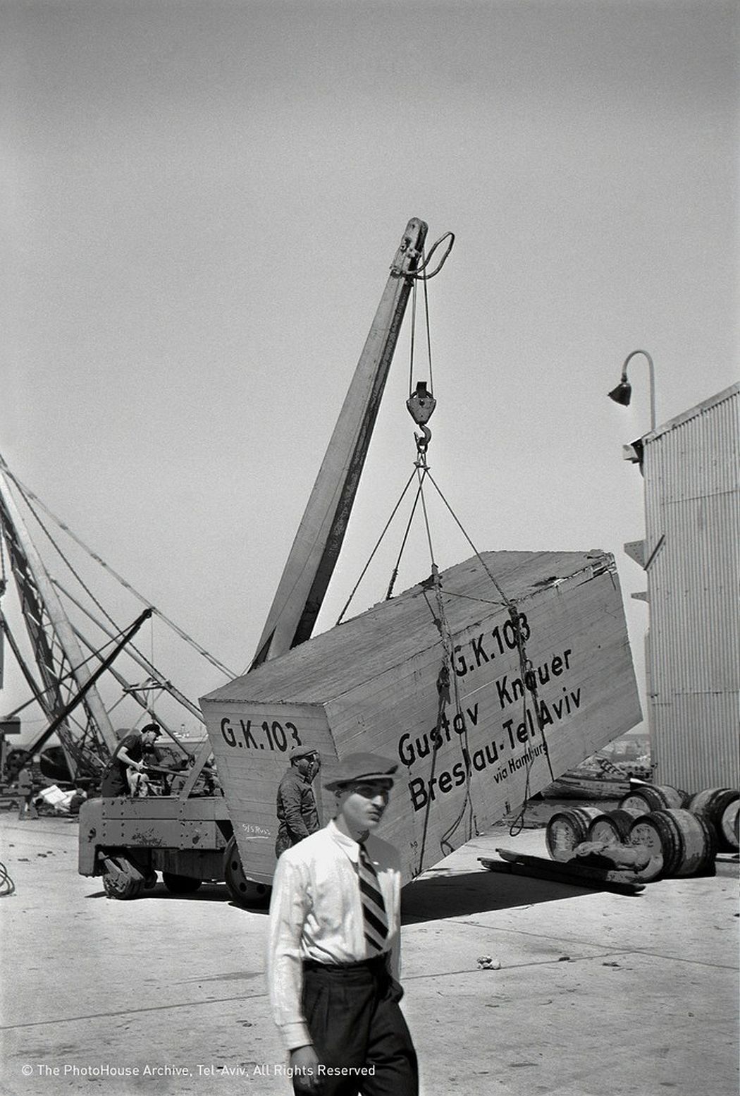 Rudi Weissenstein  Port, Tel Aviv, 1939