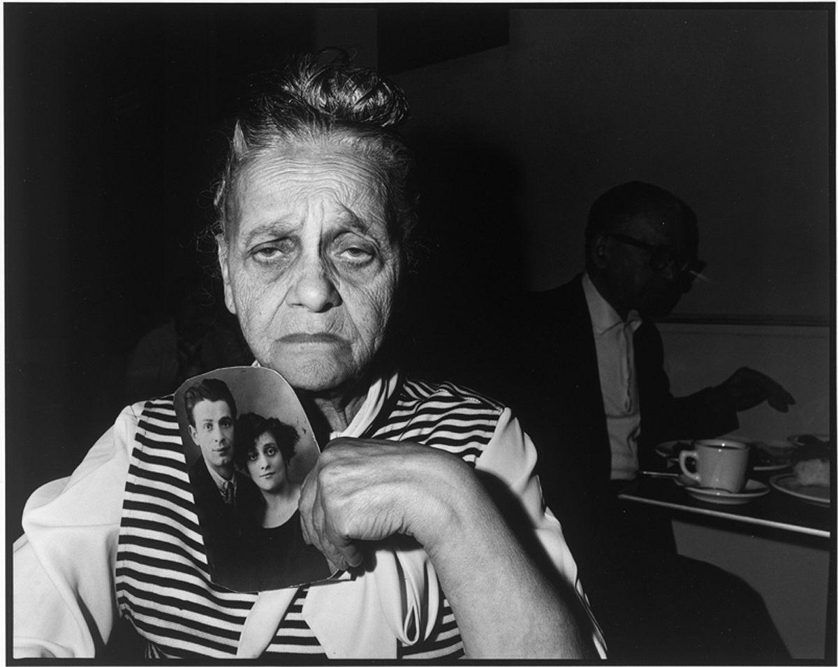 Bessie Gakaubowicz, Garden Cafeteria, New York, 1973‐1976 © Bruce Davidson / Magnum Photos