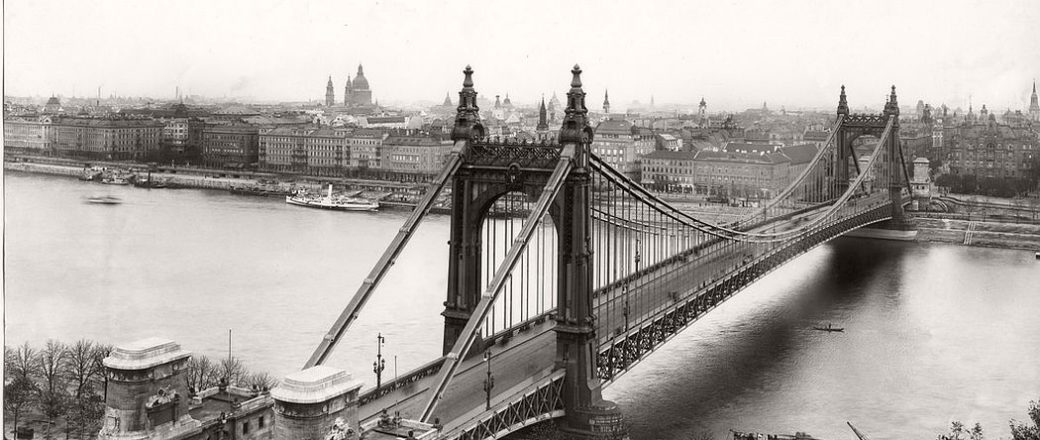 Vintage: Elisabeth Bridge in Budapest