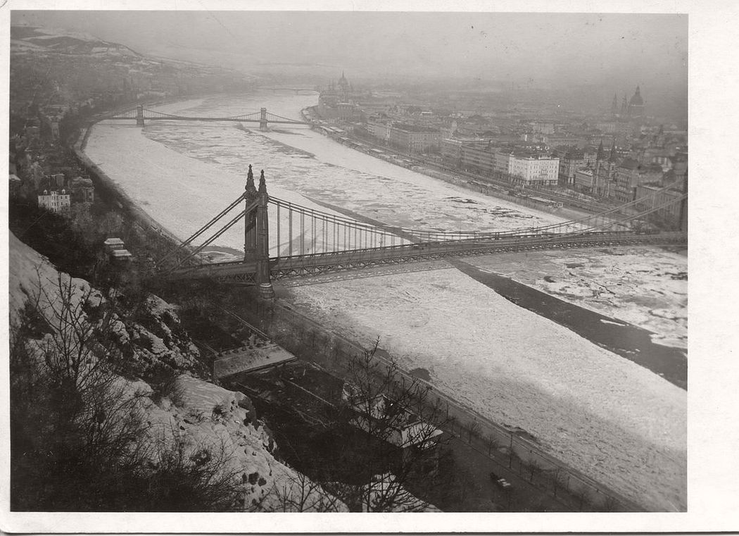 Elisabeth Bridge taken from Gellért Hill. Chain Bridge and Margaret Bridge in the background, ca. 1920s
