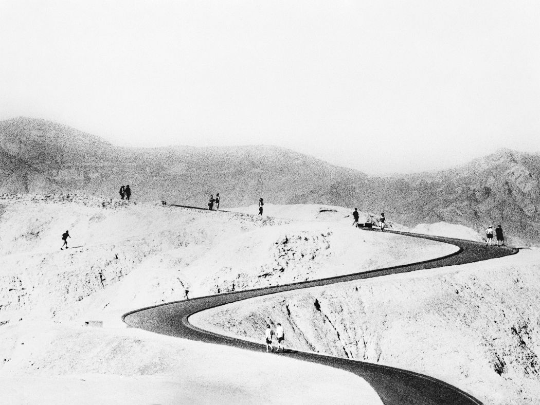 Renato D'Agostin: Death Valley, California, at high noon. 