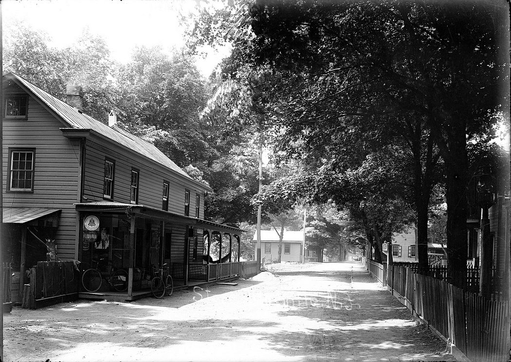 Post office and store in Titusville in 1912
