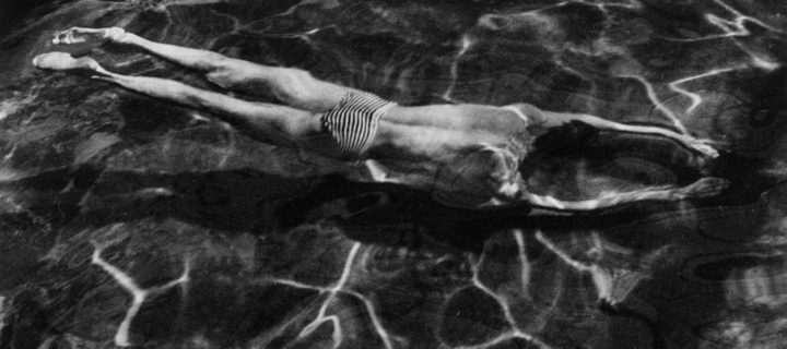 André Kertész: Mirroring Life