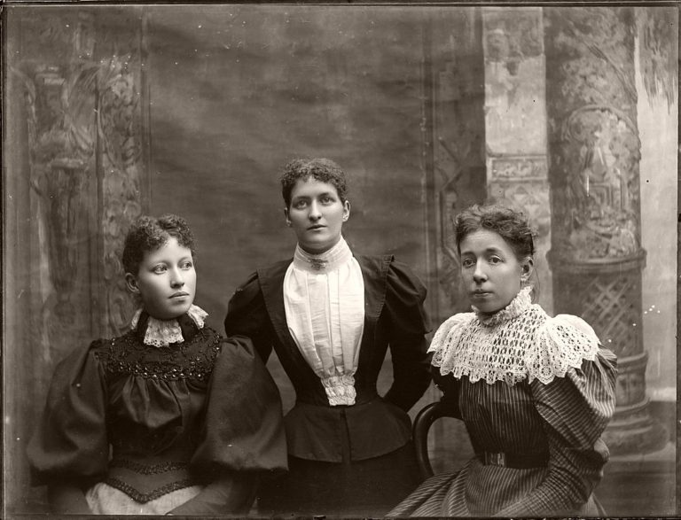 Vintage: Glass Plate Negatives Portraits of Victorian Era Ladies (1860s ...