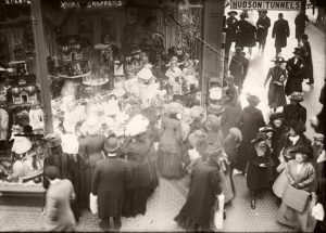 Vintage: People Mesmerized by Holiday Windows in New York City (1900s ...