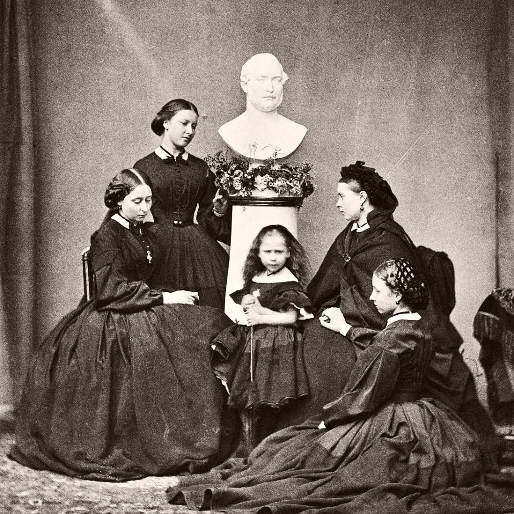 Victoria's five daughters (Alice, Helena, Beatrice, Victoria and Louise), March 1862