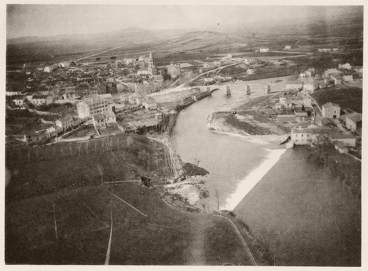 Aerial photograph of Labruguière village in France by Arthur Batut's kite in 1889.